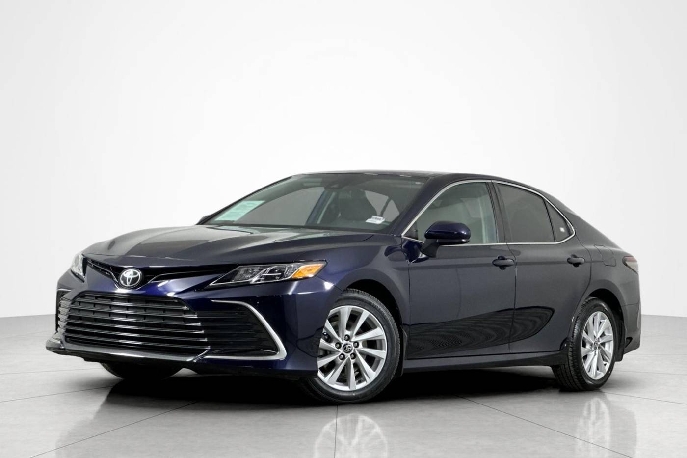 2022 Toyota Camry LE — Sedan — 41,661 mi — Beverly Hills, CA