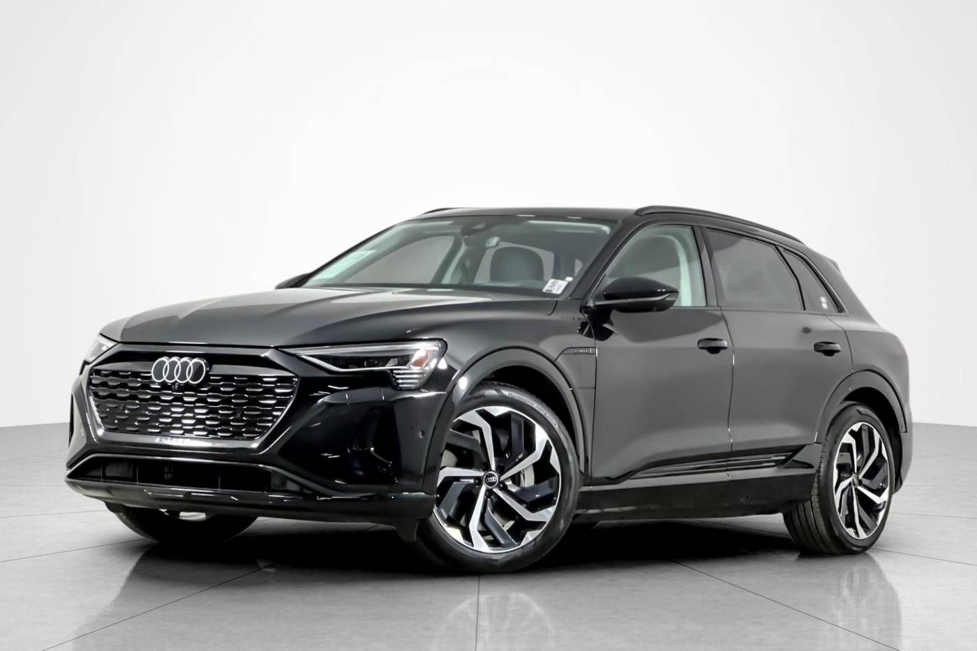 2024 Audi Q8 e-tron Prestige — SUV — 6,133 mi — Beverly Hills, CA