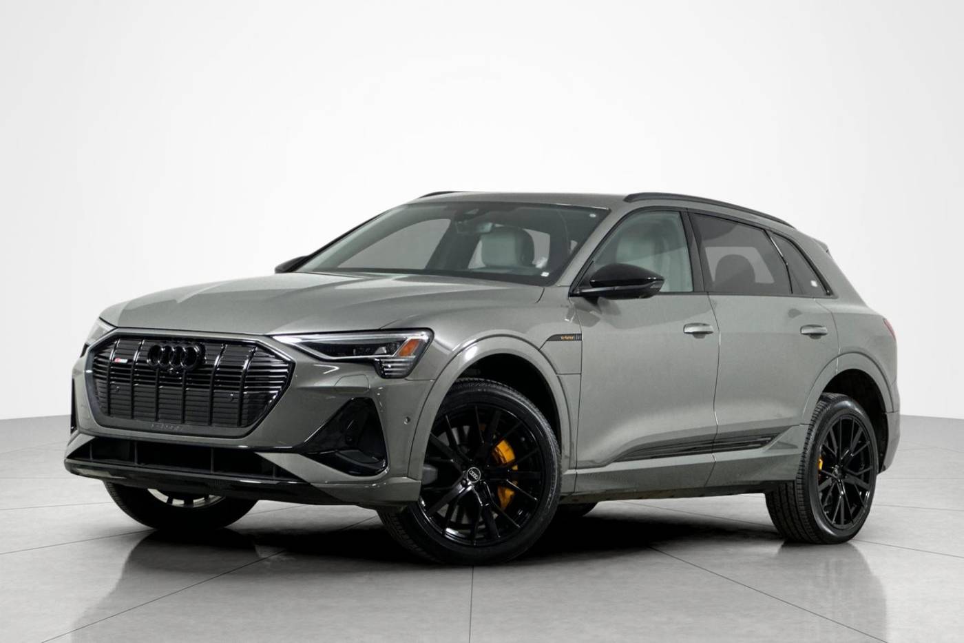 2022 Audi e-tron Chronos — SUV — 27,647 mi — Beverly Hills, CA