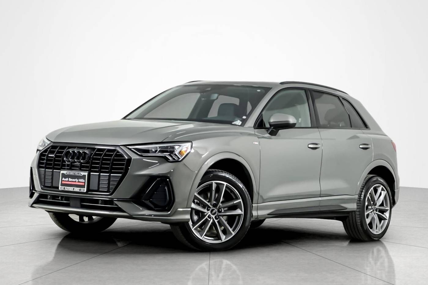 2025 Audi Q3 S line Premium — SUV — 5,701 mi — Beverly Hills, CA