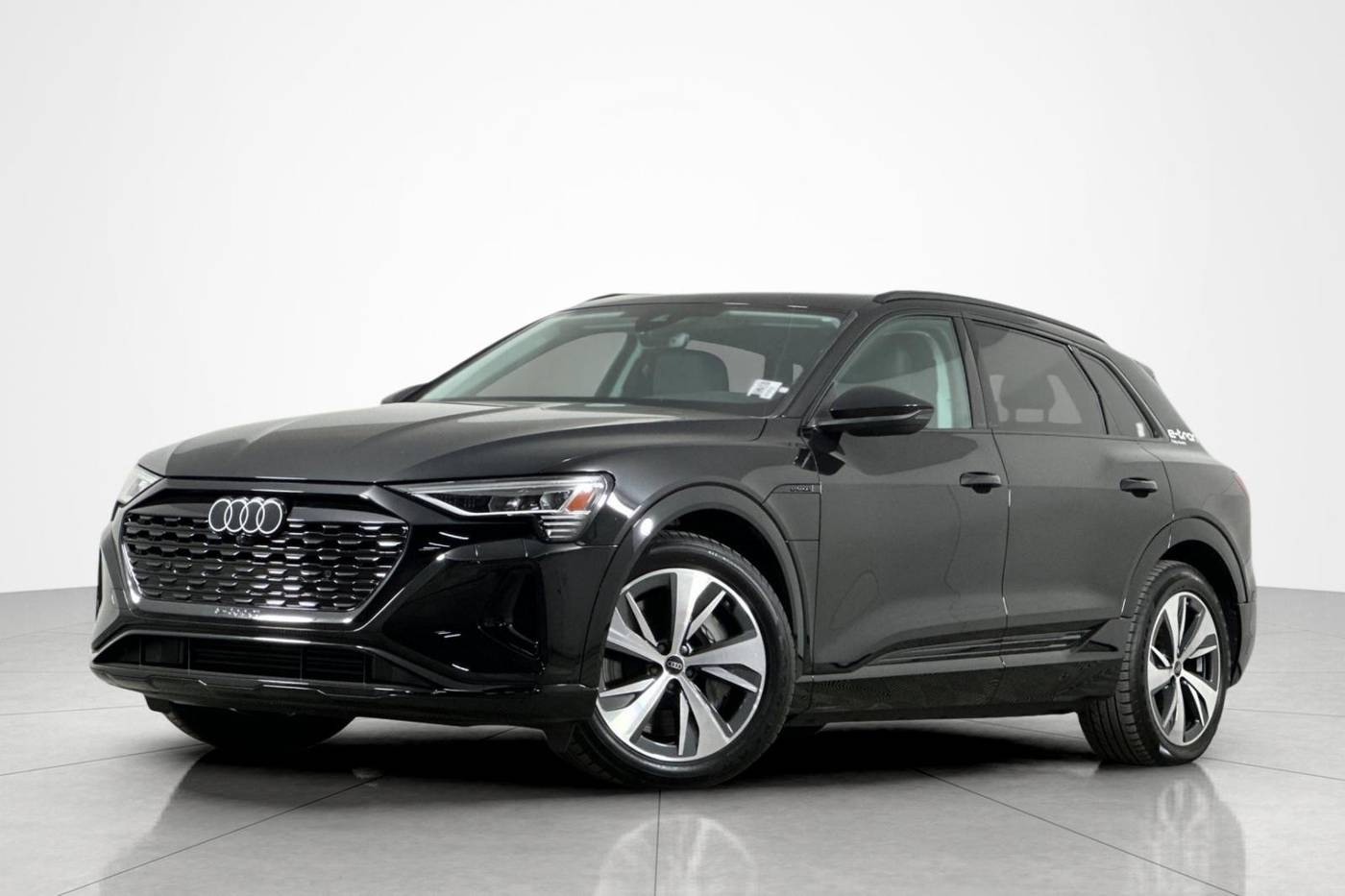 2024 Audi Q8 e-tron Premium — SUV — 4,887 mi — Beverly Hills, CA