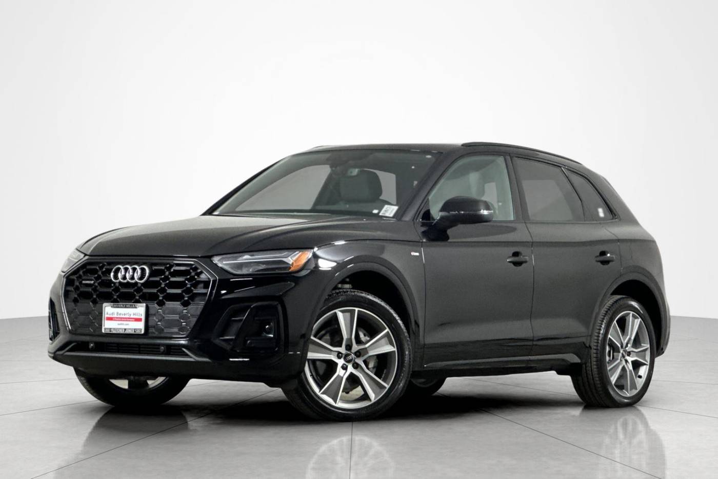 2025 Audi Q5 Premium — SUV — 3,559 mi — Beverly Hills, CA