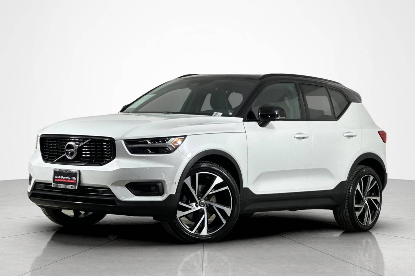 2022 Volvo XC40 R-Design — SUV — 23,585 mi — Beverly Hills, CA
