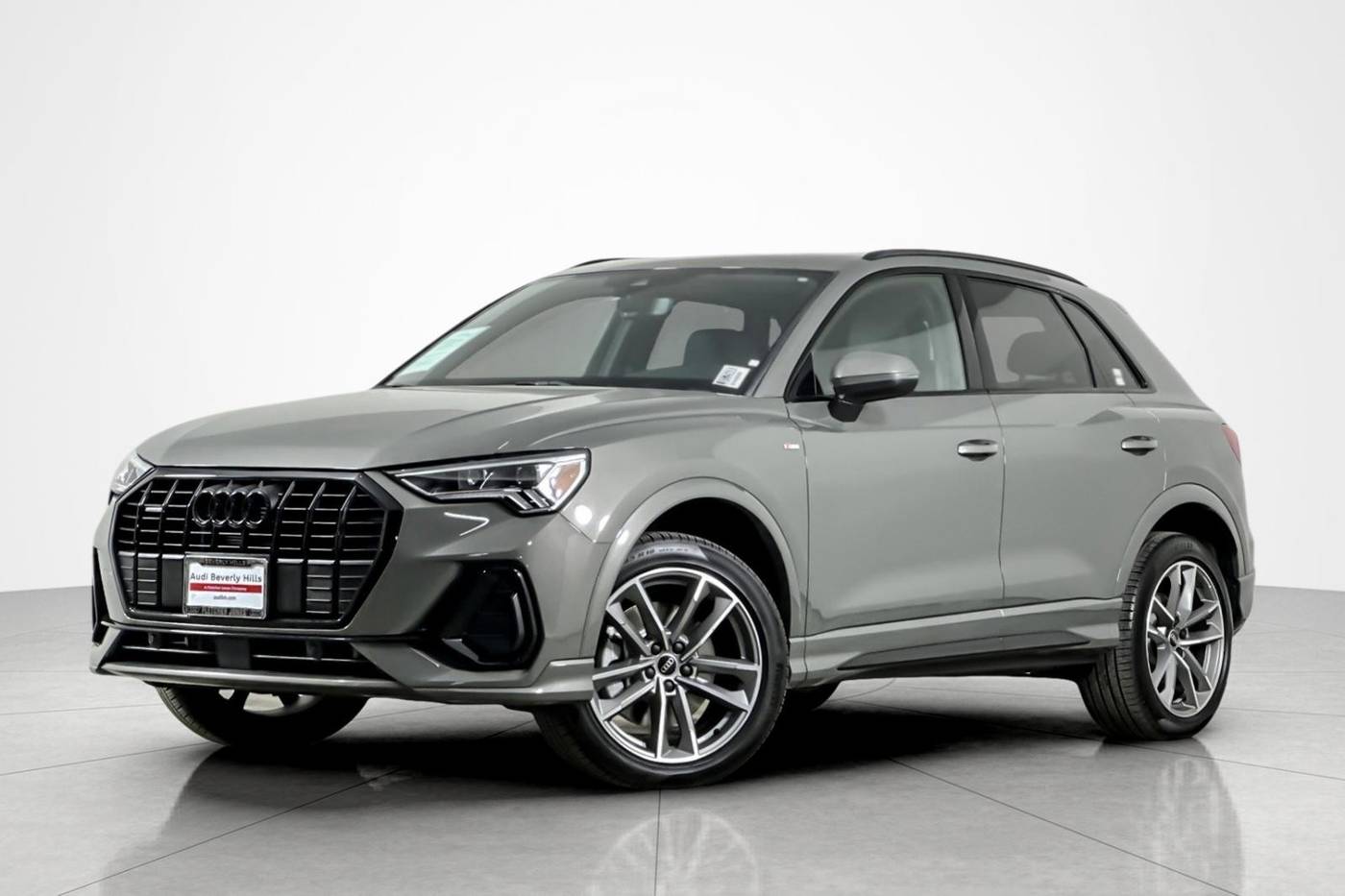 2025 Audi Q3 S line Premium — SUV — 5,741 mi — Beverly Hills, CA