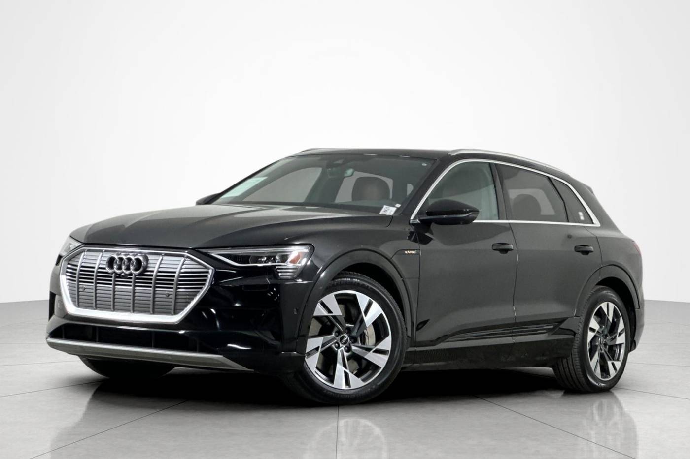 2022 Audi e-tron Premium Plus — SUV — 24,971 mi — Beverly Hills, CA