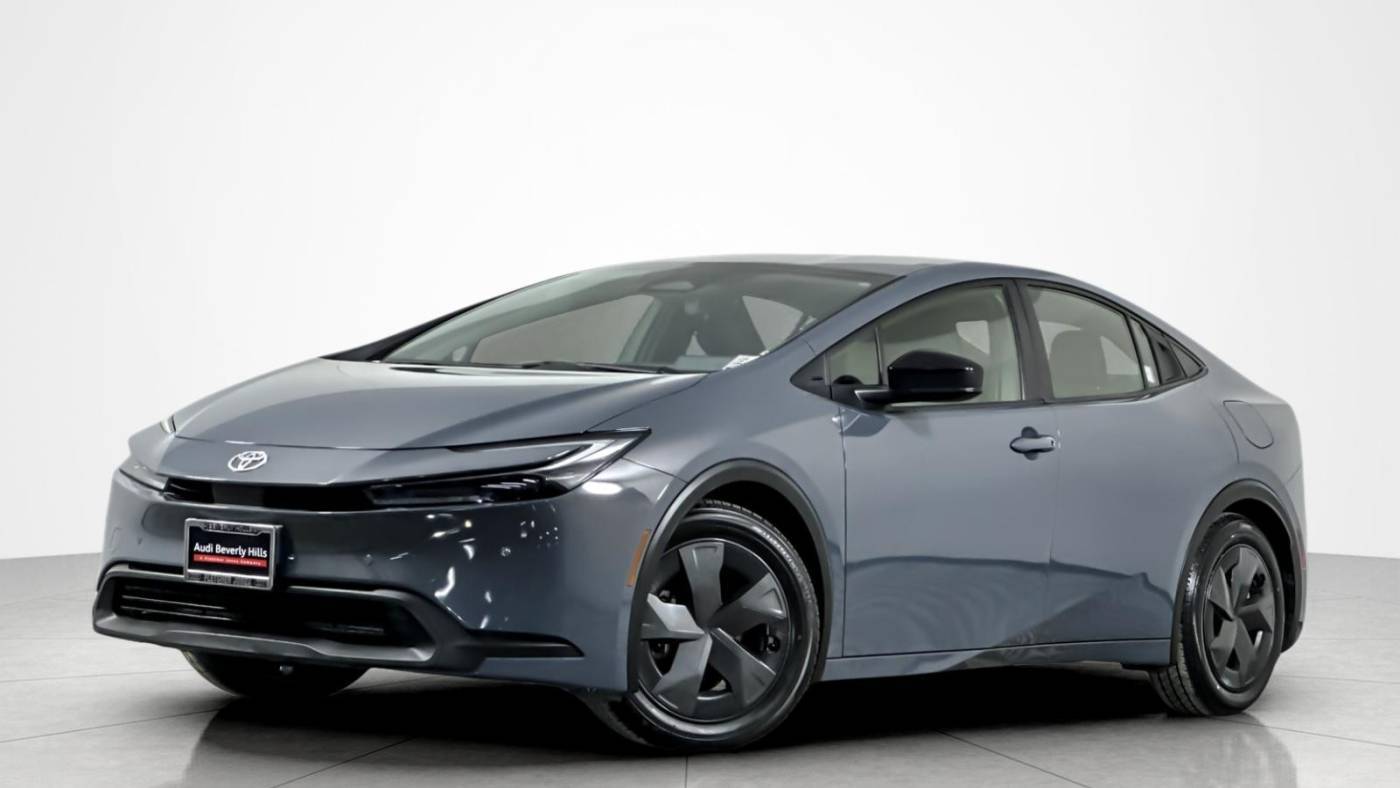 2023 Toyota Prius LE — Hatchback — 37,421 mi — Beverly Hills, CA