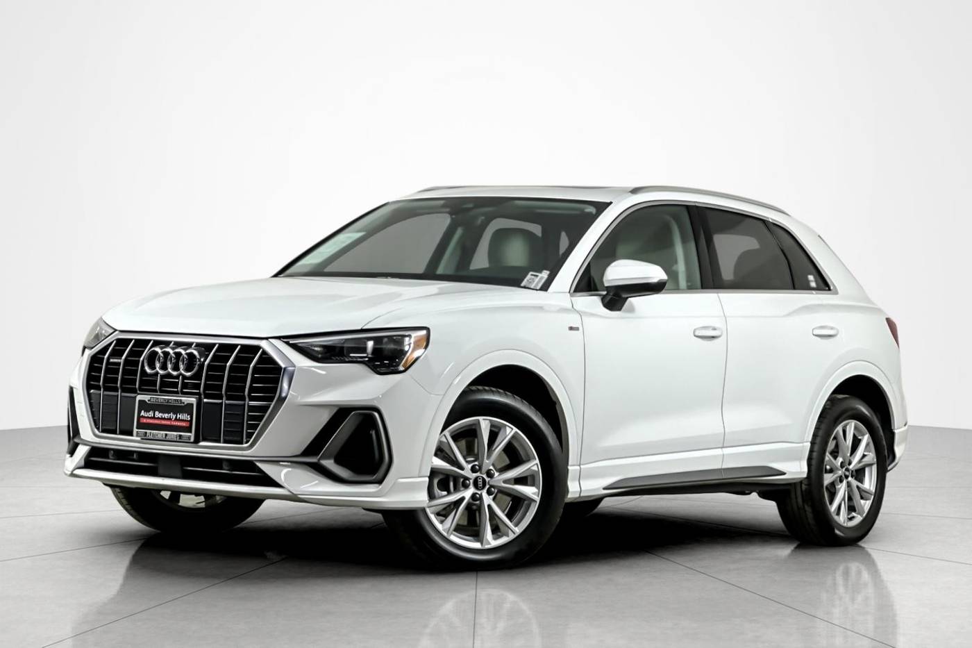 2022 Audi Q3 S line Premium — SUV — 17,588 mi — Beverly Hills, CA