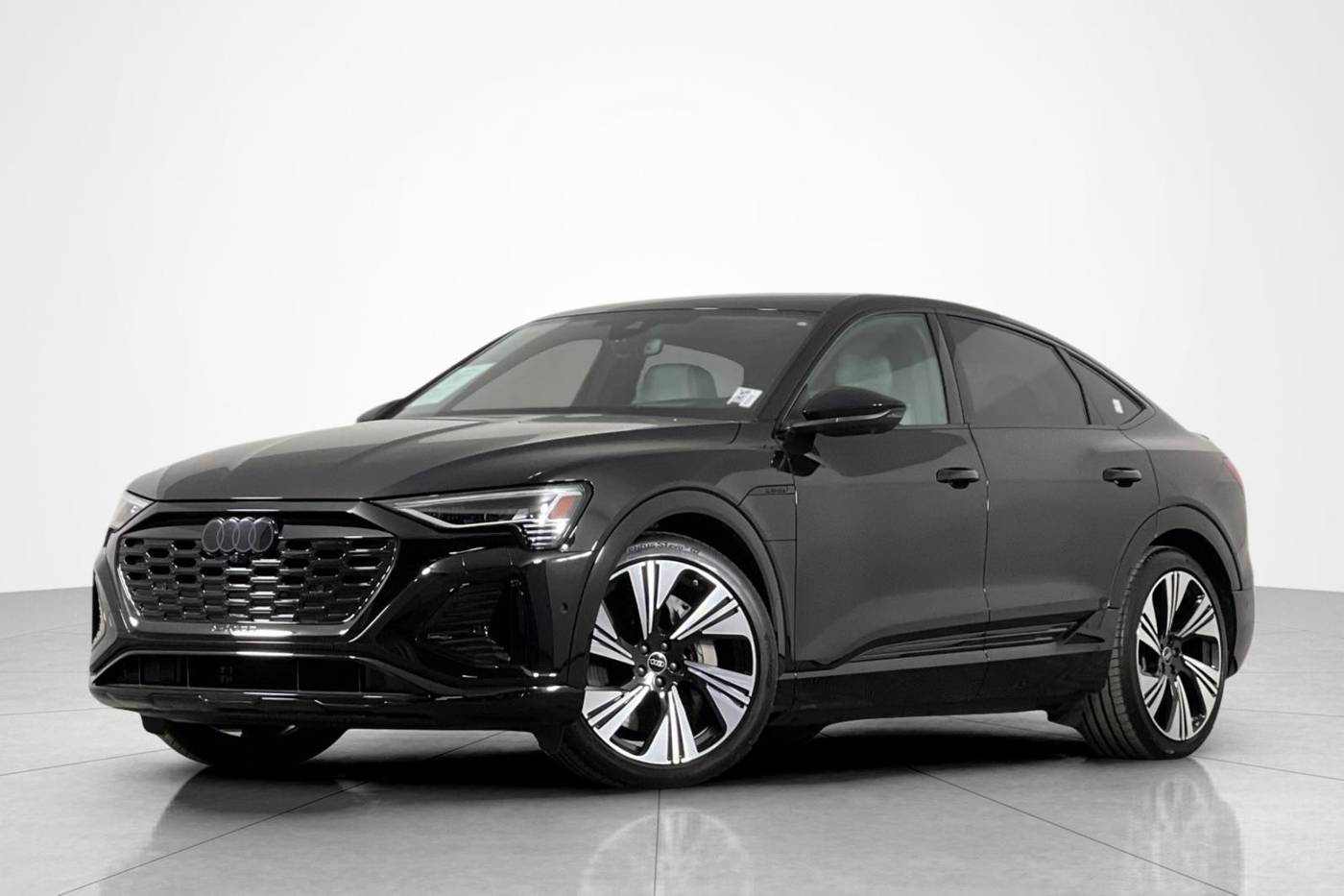 2024 Audi Q8 e-tron S line Prestige — SUV — 4,053 mi — Beverly Hills, CA
