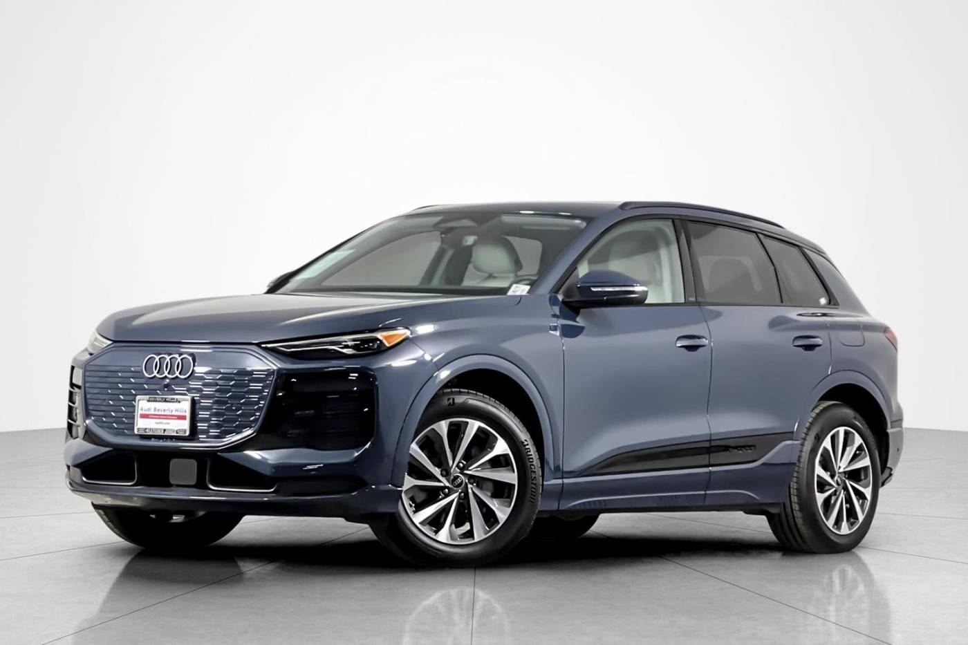 2025 Audi Q6 e-tron Premium — SUV — 4,296 mi — Beverly Hills, CA