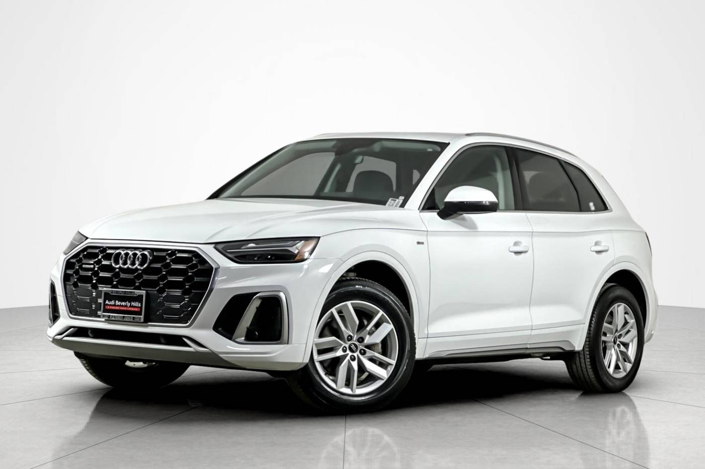 2022 Audi Q5 Premium — SUV — 21,969 mi — Beverly Hills, CA