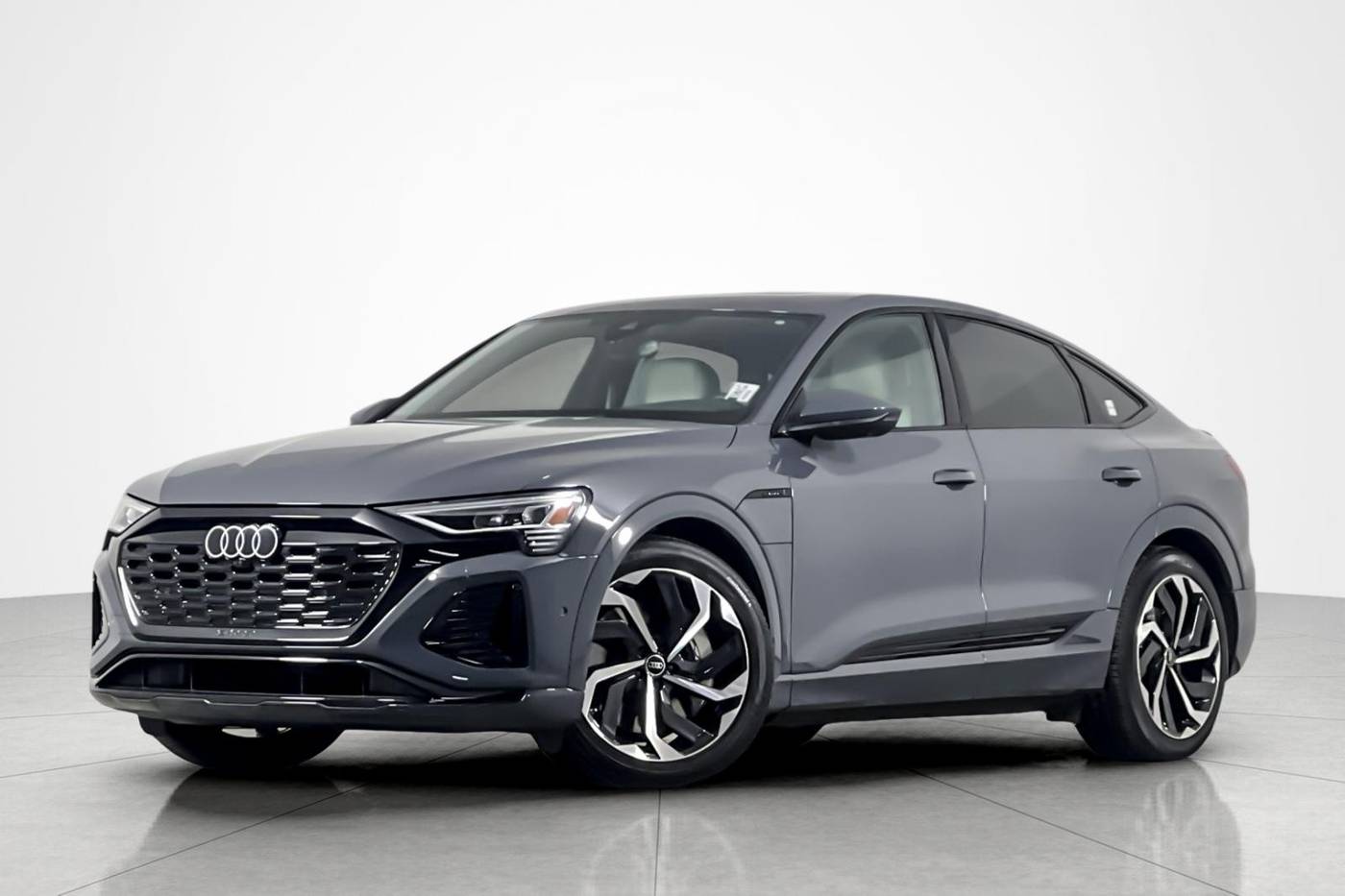 2024 Audi Q8 e-tron S line Premium Plus — SUV — 6,129 mi — Beverly Hills, CA