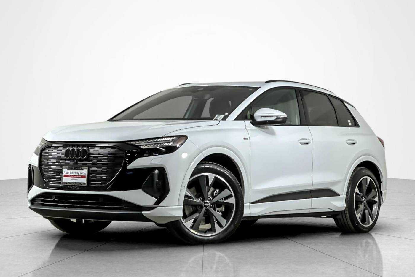 2024 Audi Q4 e-tron Prestige — SUV — 5,498 mi — Beverly Hills, CA