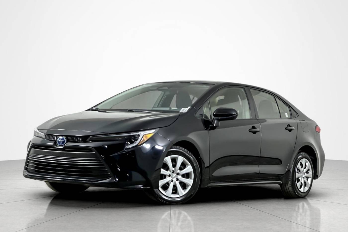 2024 Toyota Corolla Hybrid SE — Sedan — 14,413 mi — Beverly Hills, CA