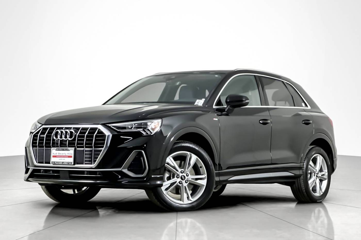 2024 Audi Q3 S line Premium — SUV — 22,072 mi — Beverly Hills, CA