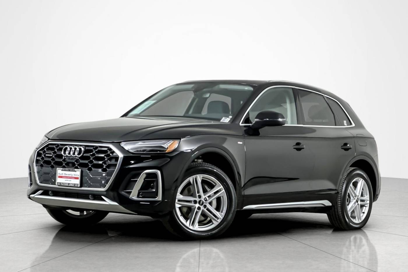 2024 Audi Q5 Plug-In Hybrid e Premium Plus — SUV — 9,313 mi — Beverly Hills, CA