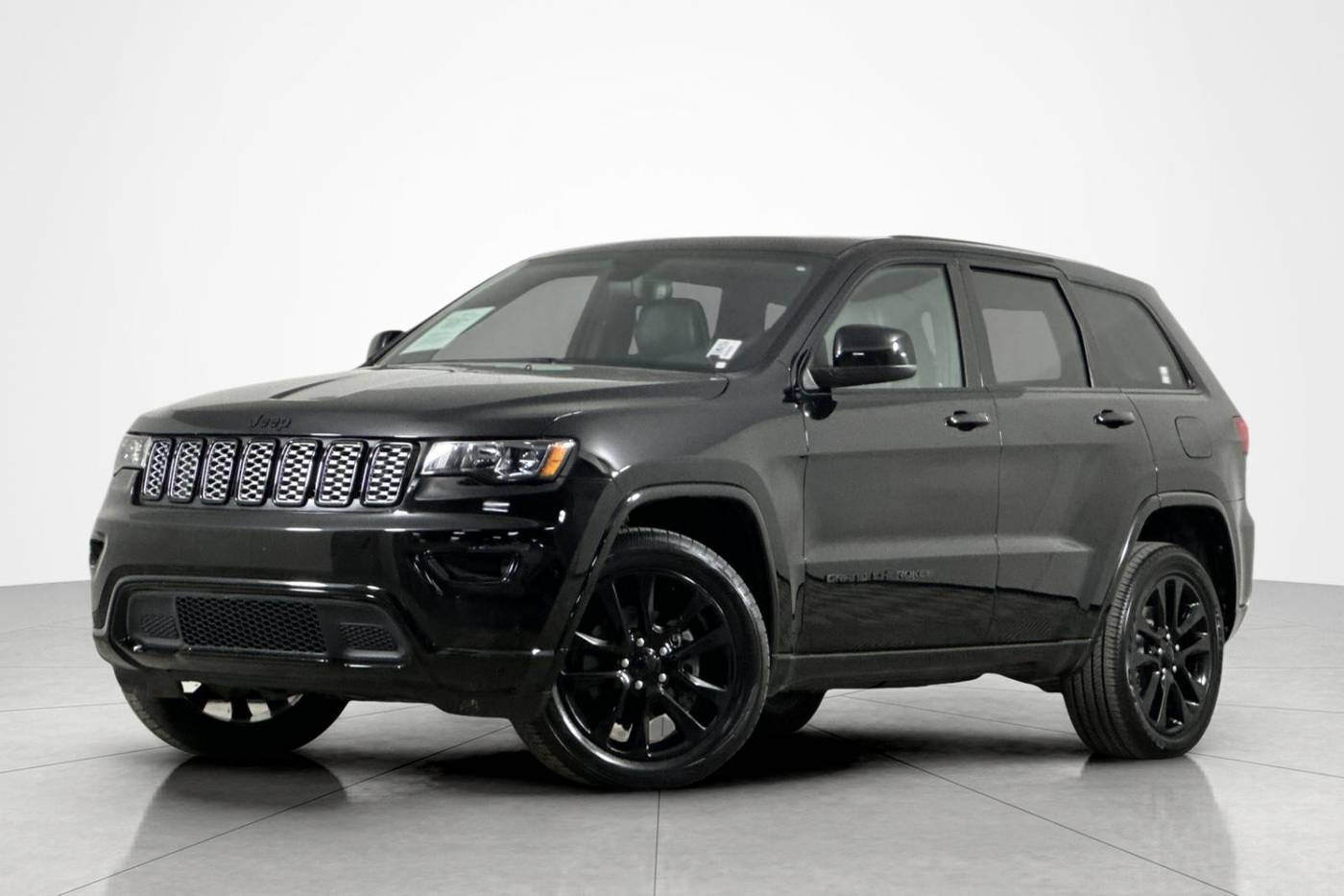 2019 Jeep Grand Cherokee Altitude — SUV — 69,107 mi — Beverly Hills, CA
