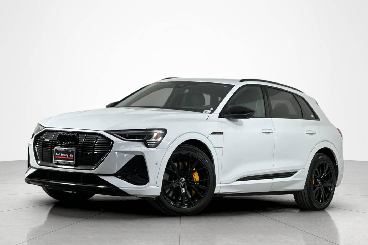 2022 Audi e-tron Chronos — SUV — 14,432 mi — Beverly Hills, CA