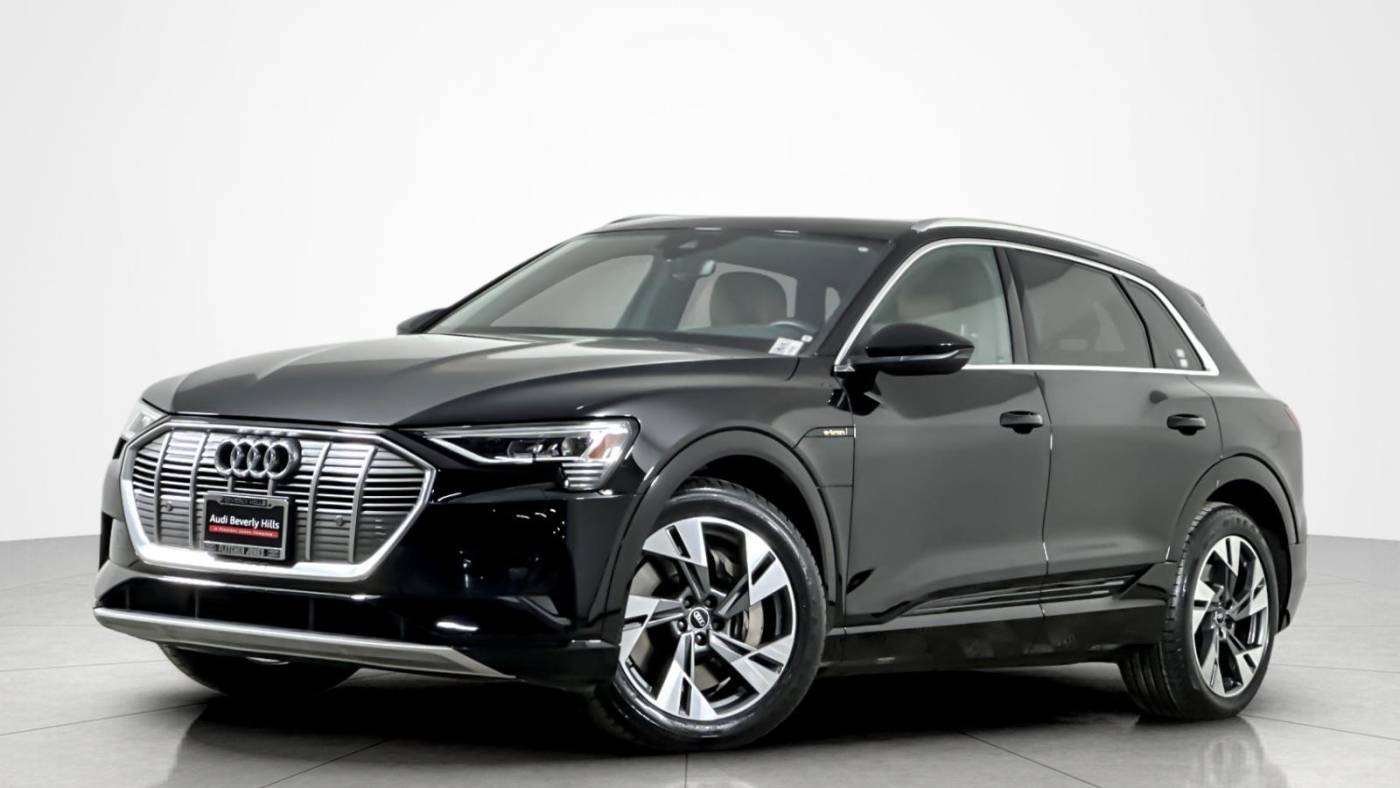 2022 Audi e-tron quattro Premium