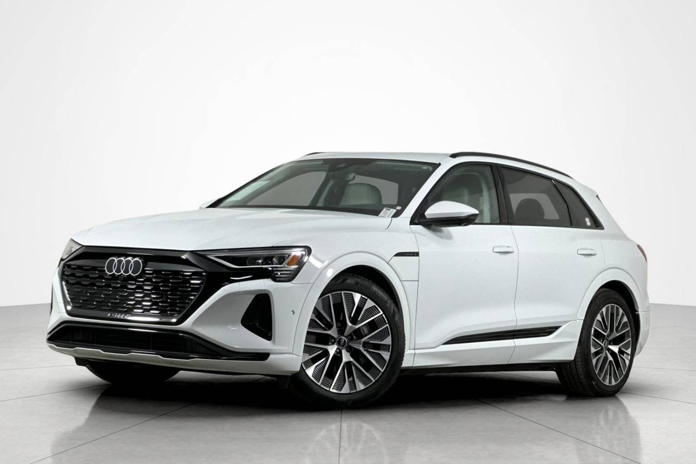 2024 Audi Q8 e-tron Premium Plus — SUV — 1,998 mi — Beverly Hills, CA