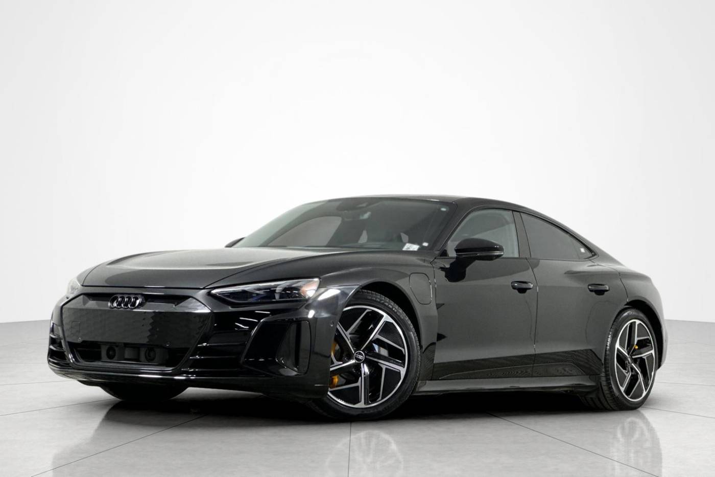 2023 Audi RS e-tron GT Standard — Sedan — 15,051 mi — Beverly Hills, CA