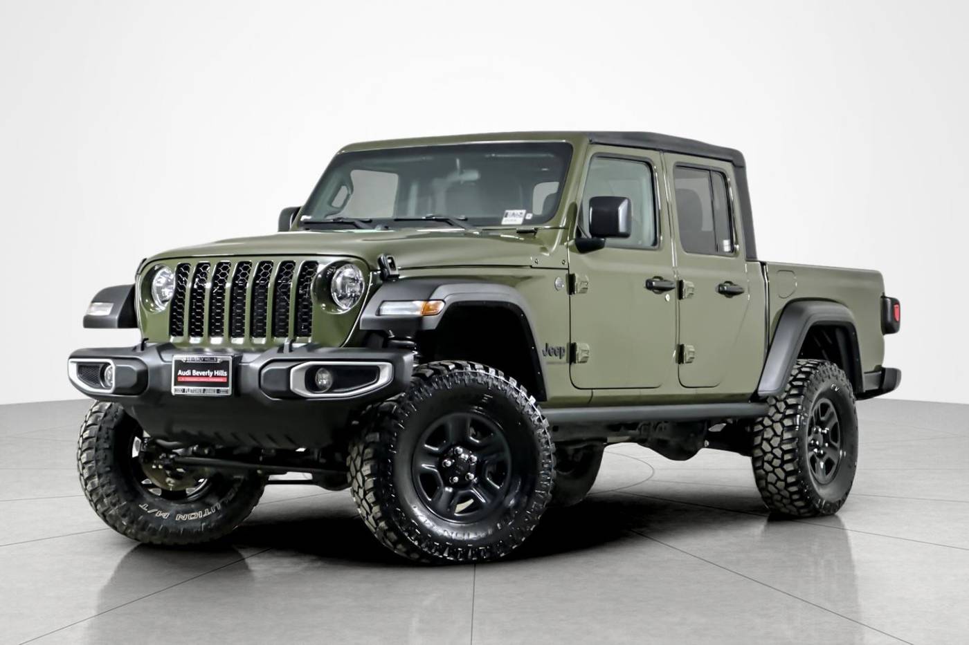 2023 Jeep Gladiator Sport — Pickup Truck — 40,394 mi — Beverly Hills, CA