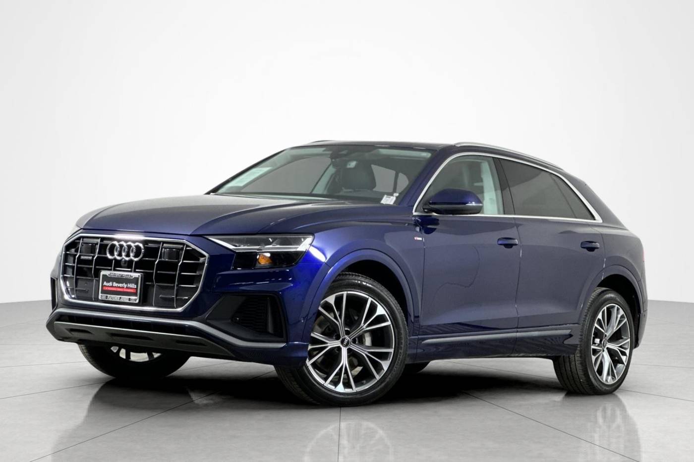 2022 Audi Q8 Premium Plus — SUV — 17,800 mi — Beverly Hills, CA