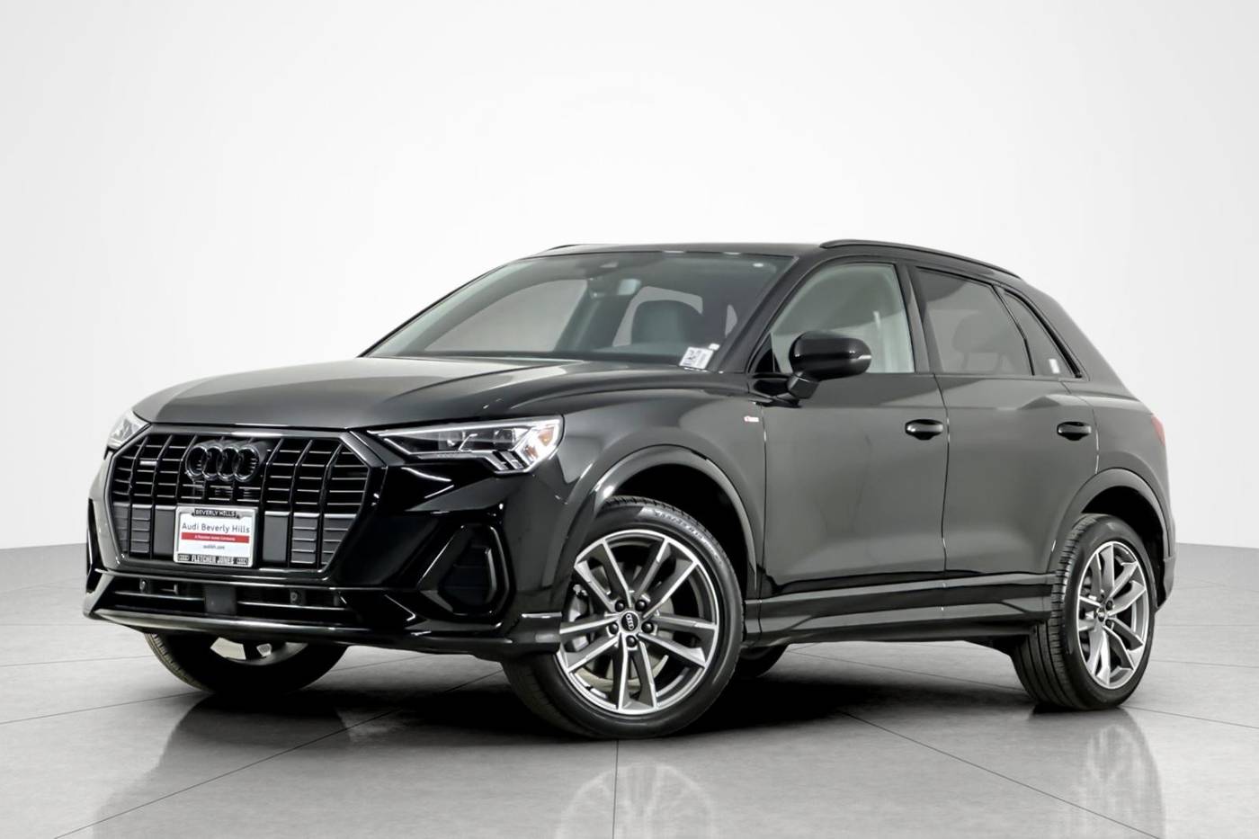 2025 Audi Q3 S line Premium — SUV — 7,098 mi — Beverly Hills, CA