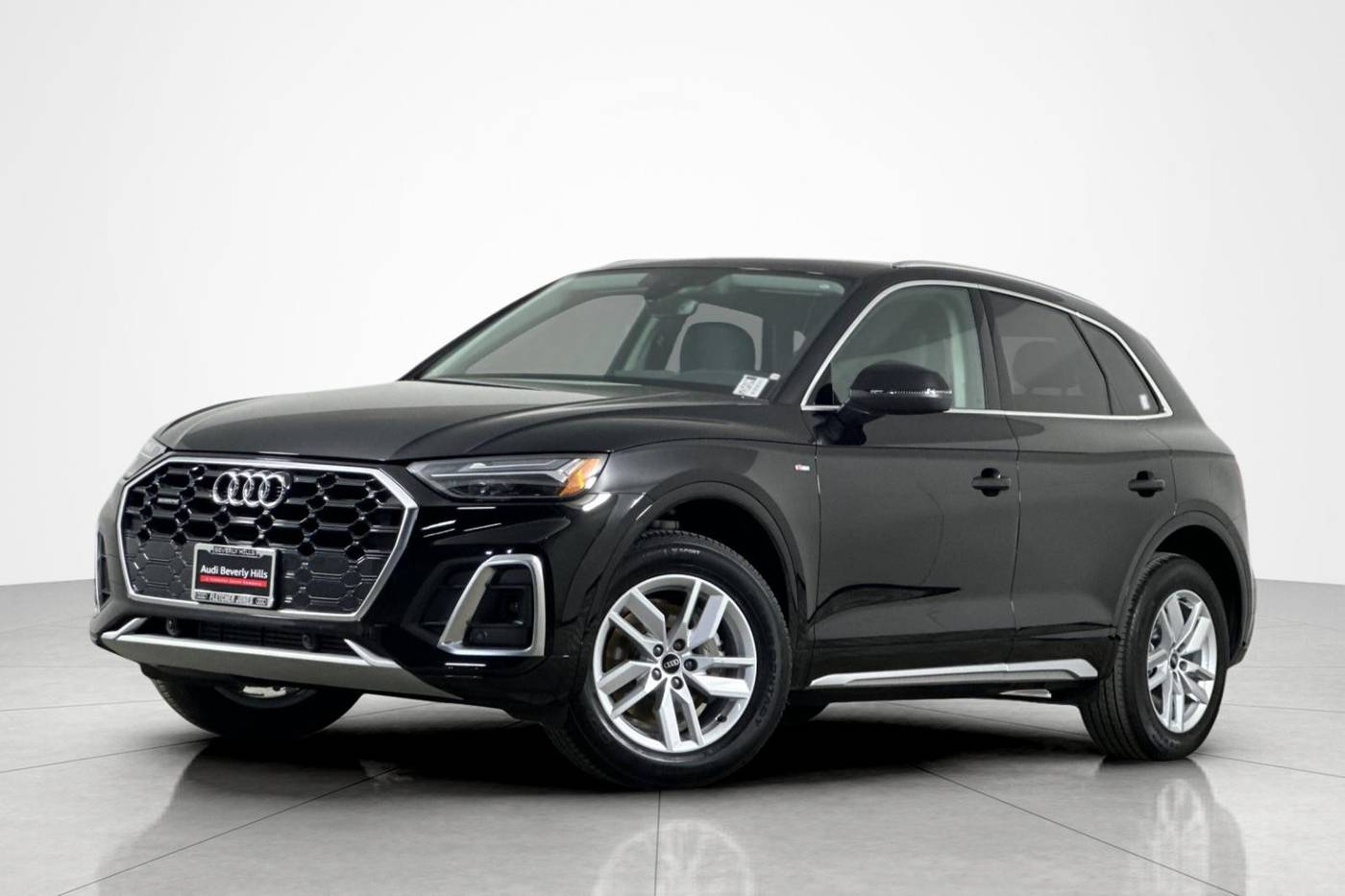2022 Audi Q5 Premium — SUV — 19,485 mi — Beverly Hills, CA