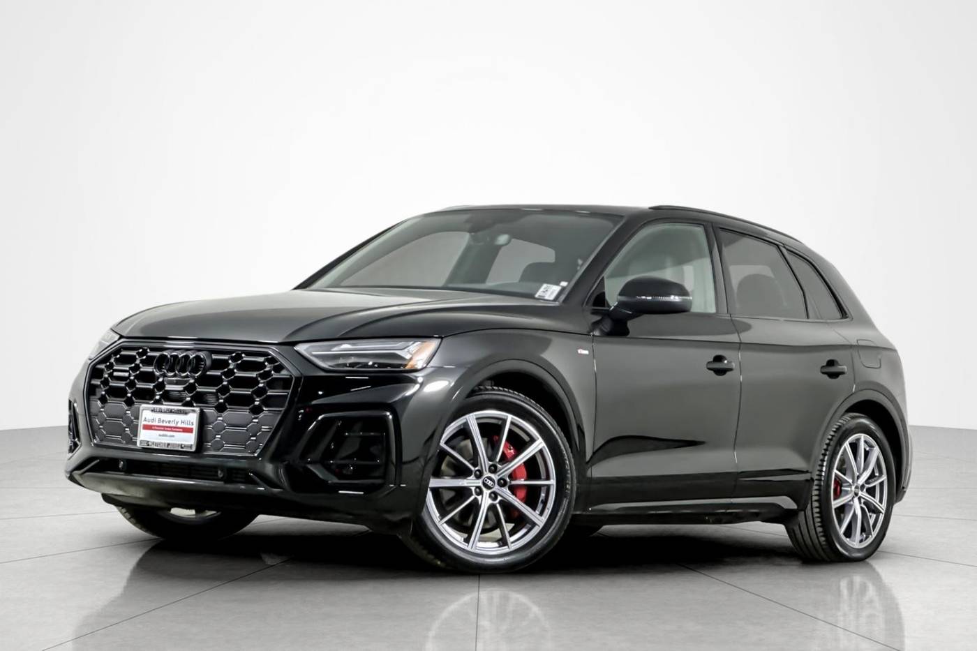 2024 Audi Q5 Plug-In Hybrid e Premium Plus — SUV — 4,095 mi — Beverly Hills, CA