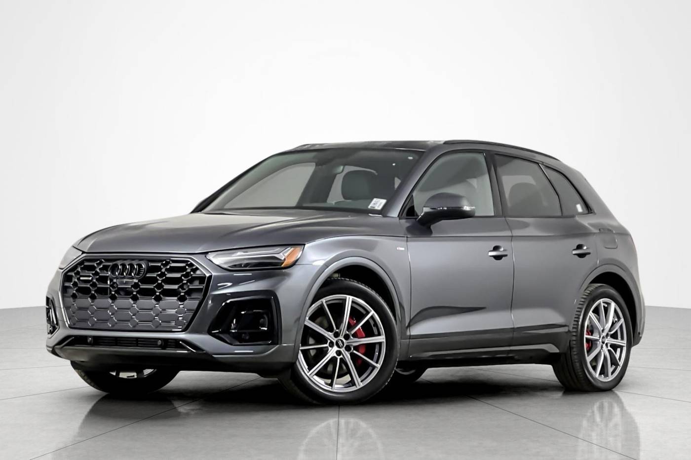 2024 Audi Q5 Plug-In Hybrid e Premium Plus — SUV — 2,145 mi — Beverly Hills, CA
