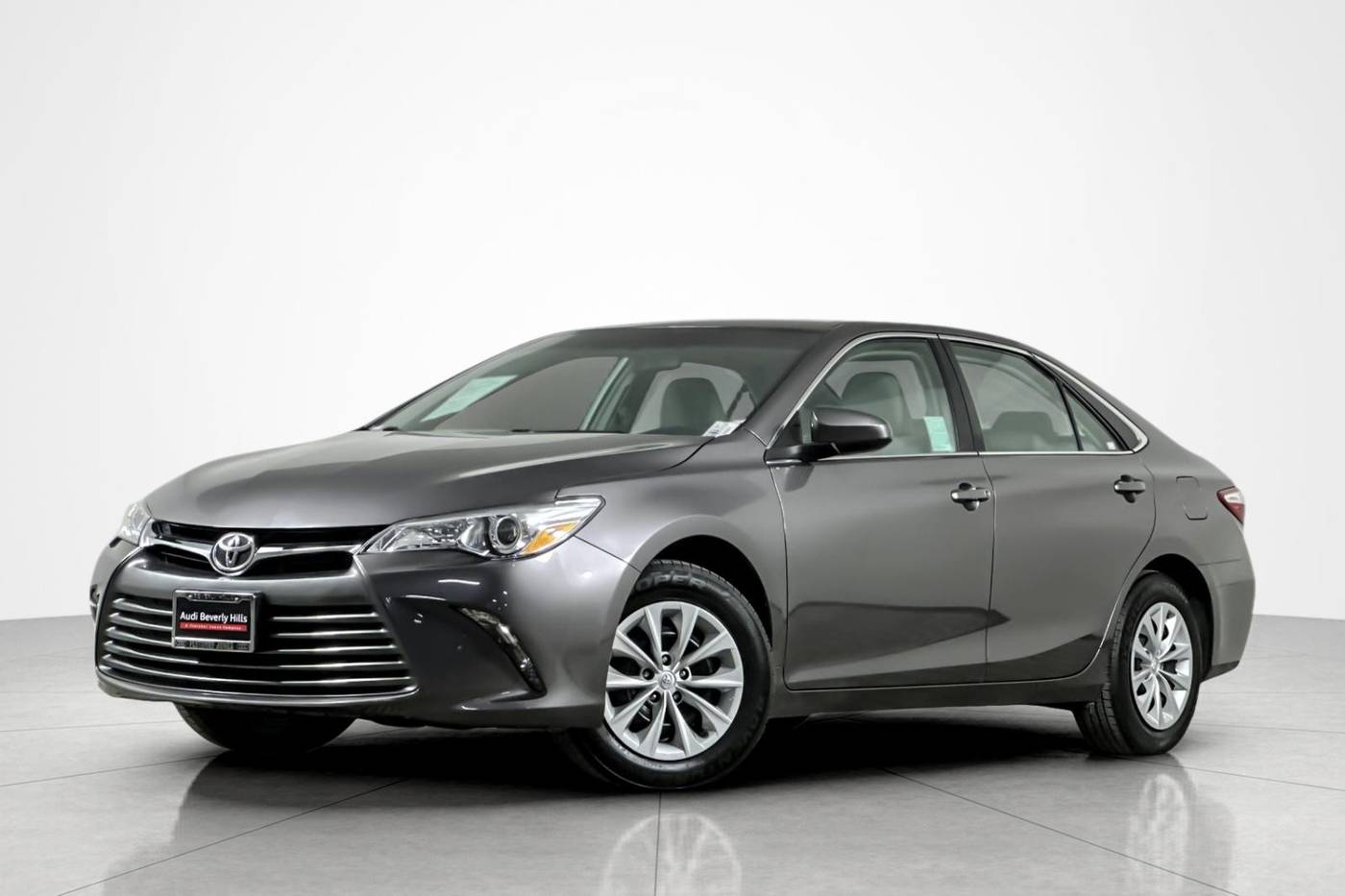 2017 Toyota Camry LE — Sedan — 55,452 mi — Beverly Hills, CA