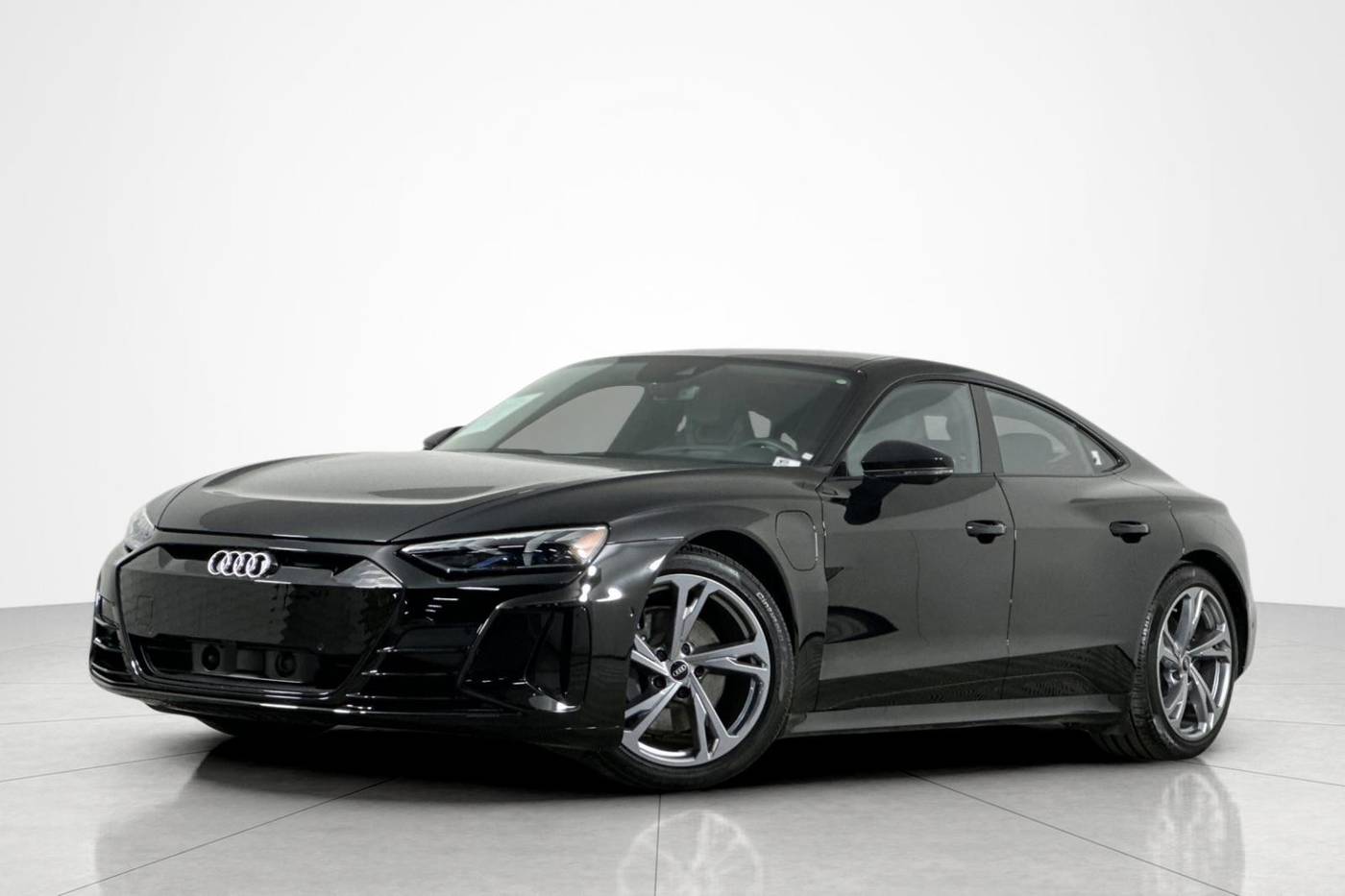 2022 Audi e-tron GT Prestige — Sedan — 7,587 mi — Beverly Hills, CA