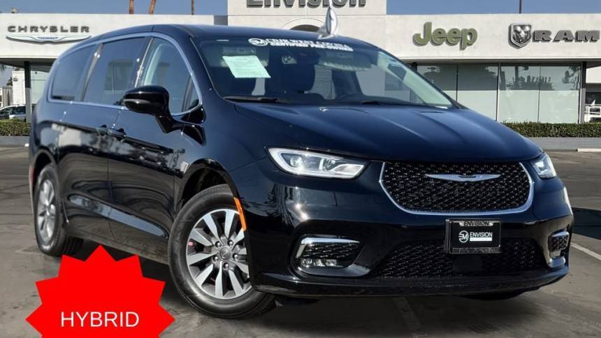 2024 Chrysler Pacifica Hybrid Select — Minivan — 25,014 mi — West Covina, CA