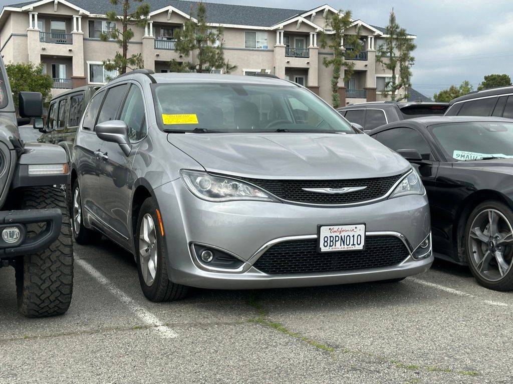 2017 Chrysler Pacifica Touring L — Minivan — 46,556 mi — West Covina, CA