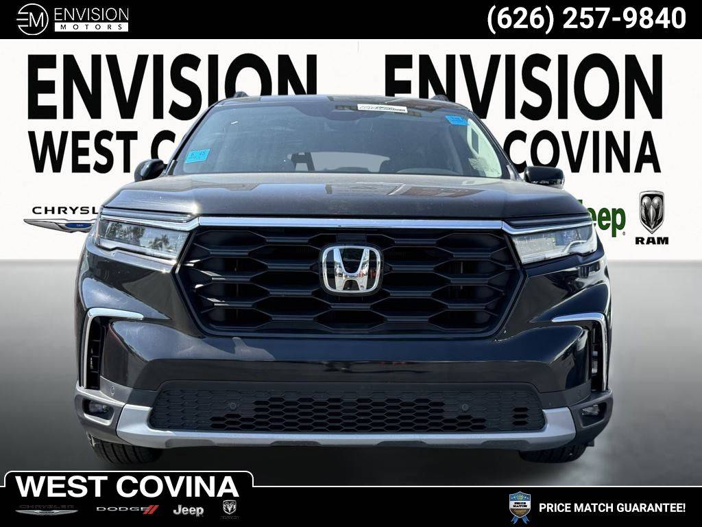 2025 Honda Pilot Touring — SUV — 4,573 mi — West Covina, CA