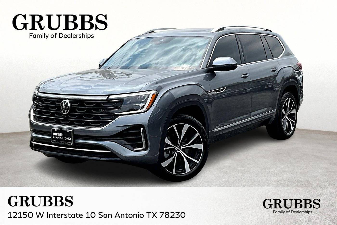 2024 Volkswagen Atlas SEL Premium R-Line — SUV — 4,317 mi — San Antonio, TX