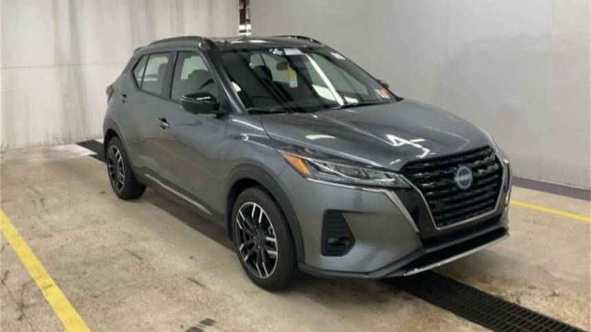 used nissan kicks sr for sale