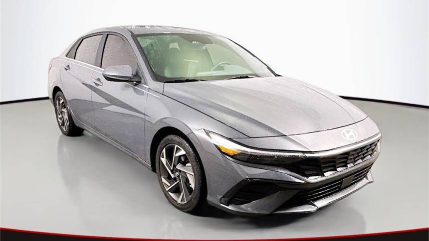 2024 Hyundai Elantra SEL — Sedan — 7,956 mi — Summerville, SC
