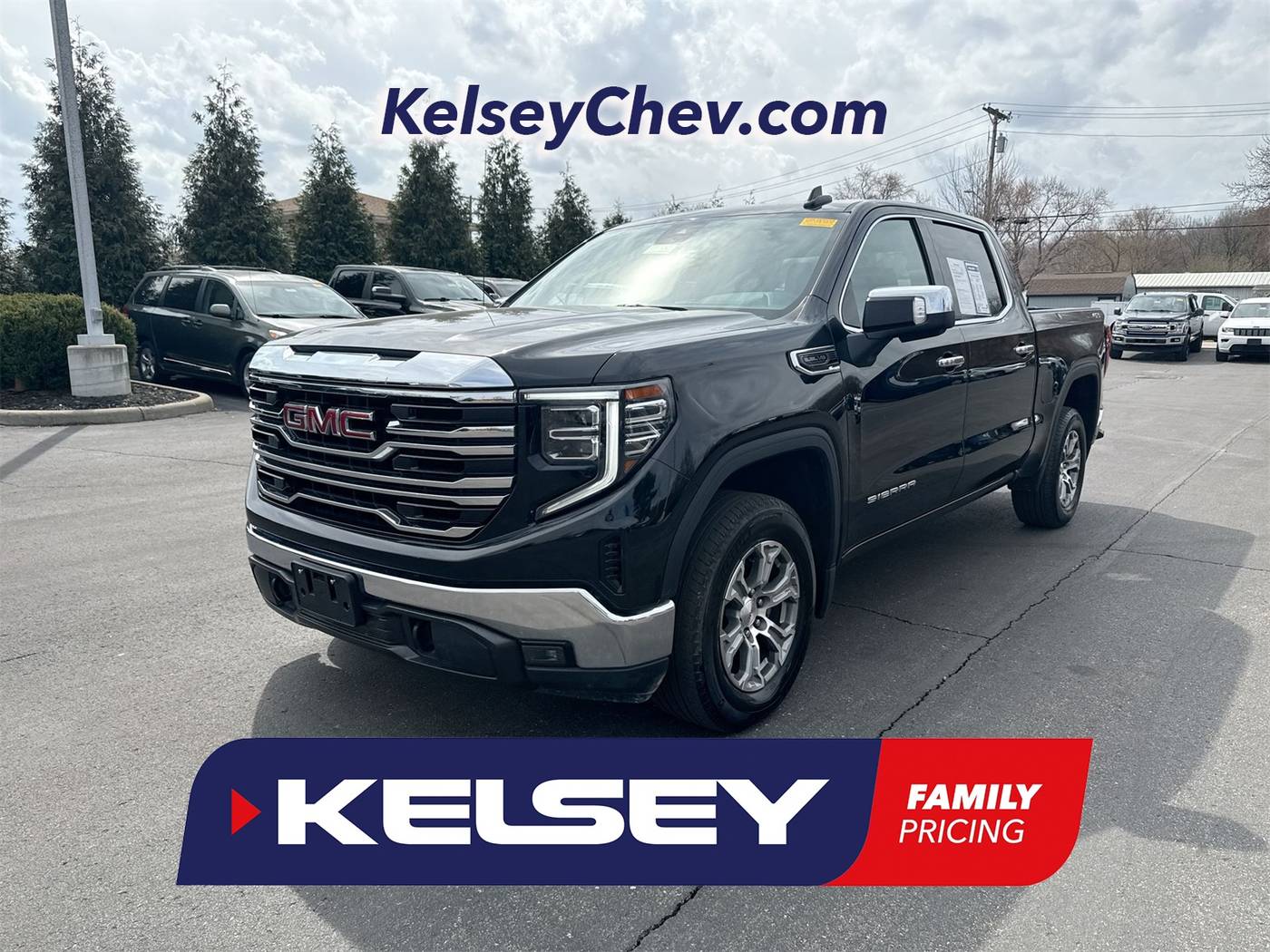 2024 GMC Sierra 1500 SLT — Pickup Truck — 38,544 mi — Greendale, IN