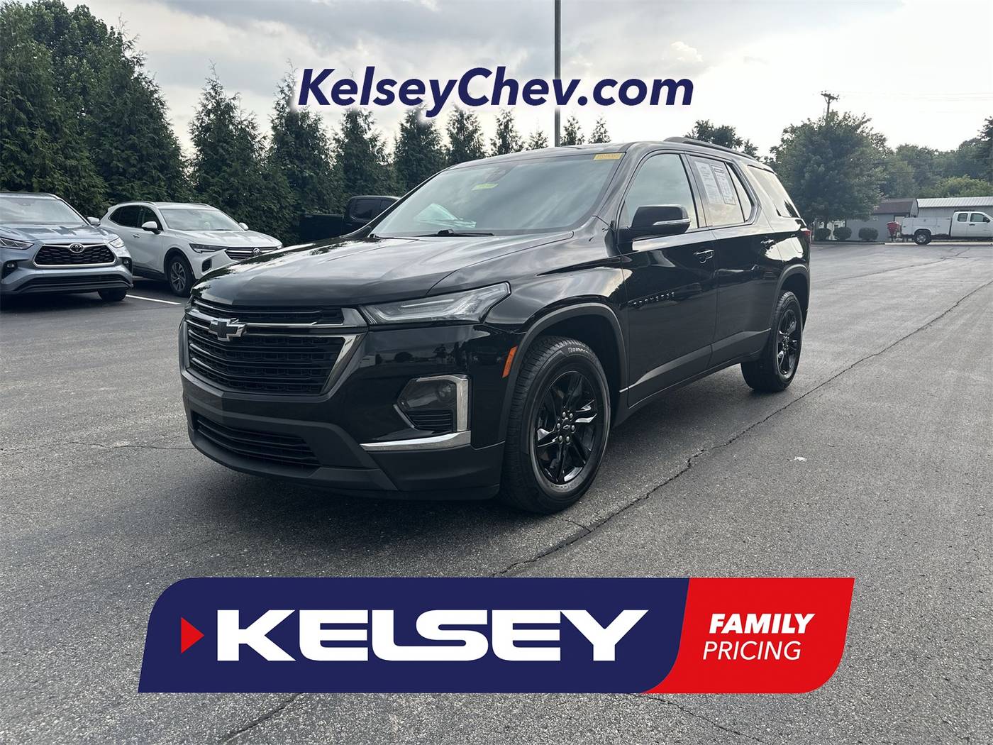 2023 Chevrolet Traverse LT Leather — SUV — 29,863 mi — Greendale, IN