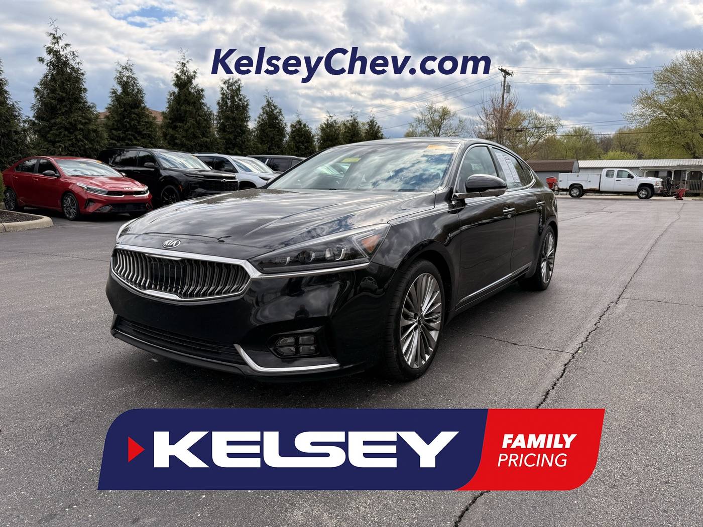 2019 Kia Cadenza Limited — Sedan — 105,721 mi — Greendale, IN