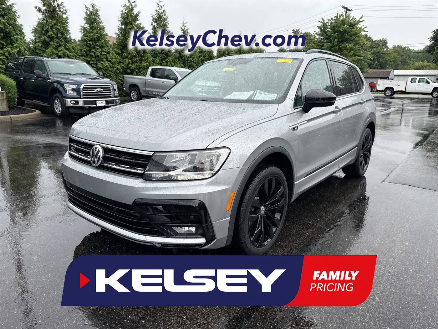 2021 Volkswagen Tiguan SE R-Line Black — SUV — 30,500 mi — Greendale, IN