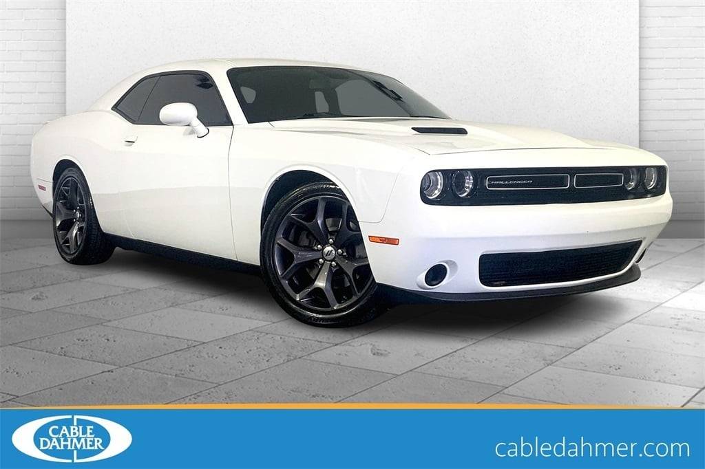 2018 Dodge Challenger SXT — Coupe — 30,626 mi — Lees Summit, MO