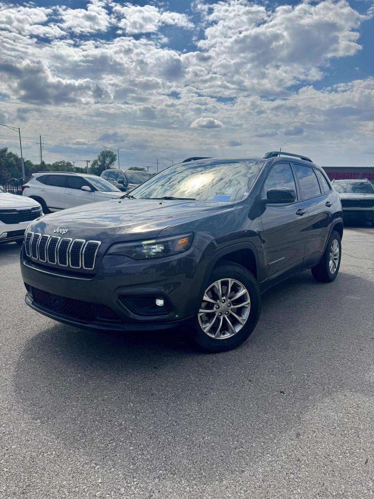 2022 Jeep Cherokee Latitude Lux — SUV — 60,987 mi — Lees Summit, MO