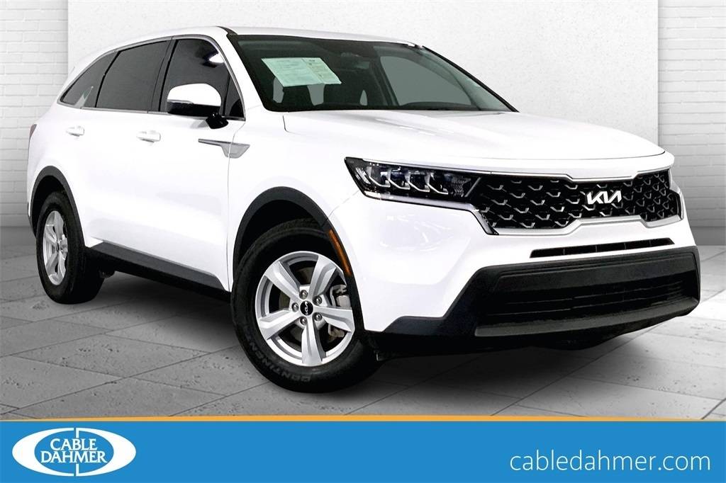 2023 Kia Sorento LX — SUV — 28,687 mi — Lees Summit, MO