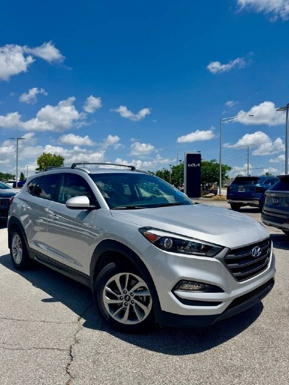 2016 Hyundai Tucson SE — SUV — 129,494 mi — Lees Summit, MO