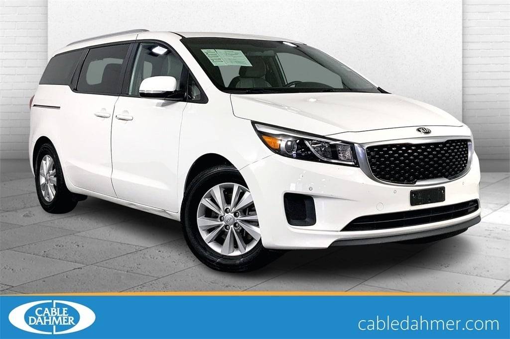 2017 Kia Sedona LX — Minivan — 100,773 mi — Lees Summit, MO
