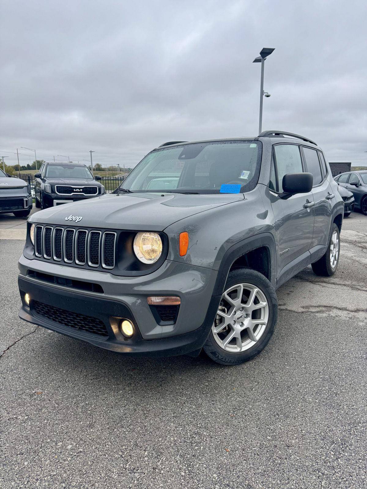 2022 Jeep Renegade Latitude — SUV — 33,500 mi — Lees Summit, MO