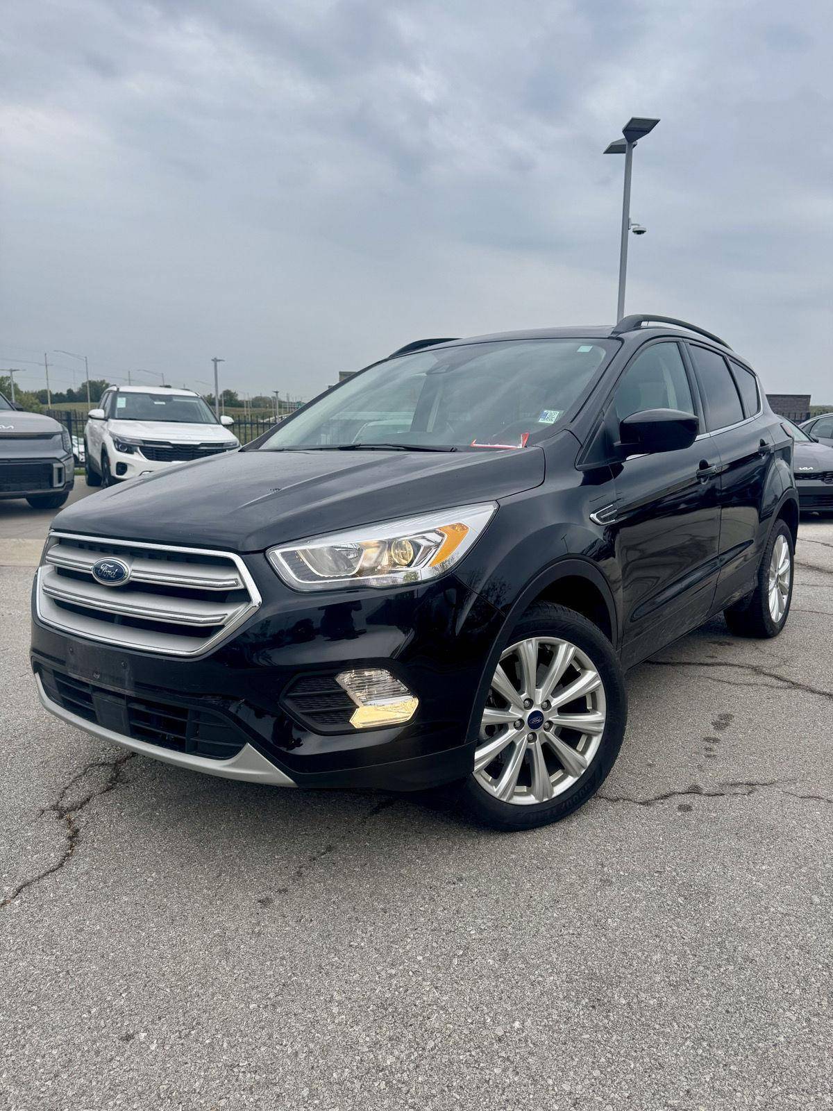 2019 Ford Escape SEL — SUV — 76,362 mi — Lees Summit, MO