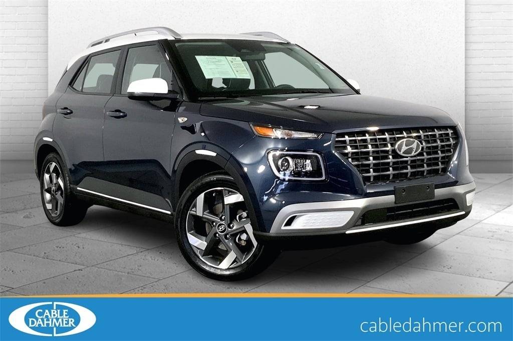 2024 Hyundai Venue Limited — SUV — 4,810 mi — Lees Summit, MO